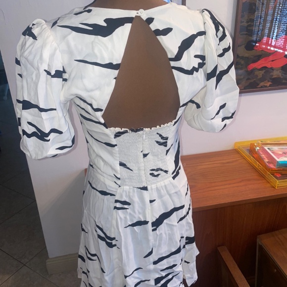 Reformation Clancie Dress (Good condition) warn once. - Picture 3 of 4